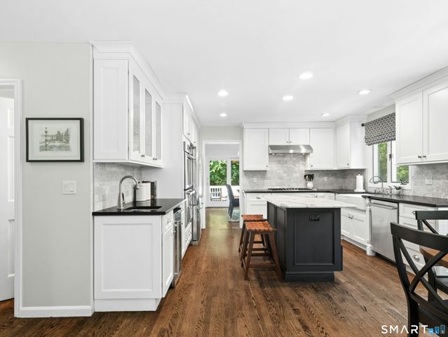 9 Nursery Court, Norwalk, CT 06850