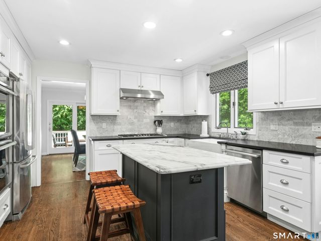 9 Nursery Court, Norwalk, CT 06850
