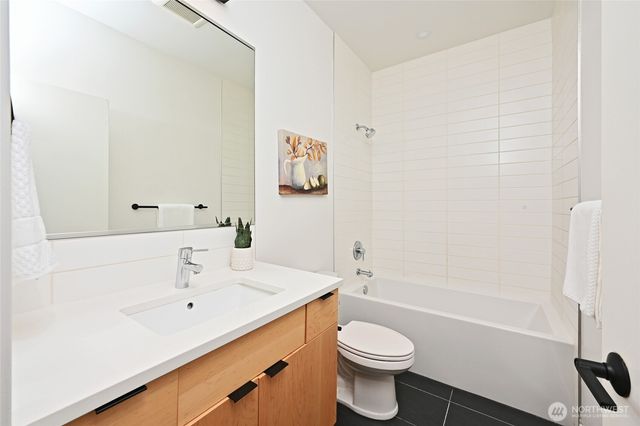 6308 26th Avenue NW, Seattle, WA 98107