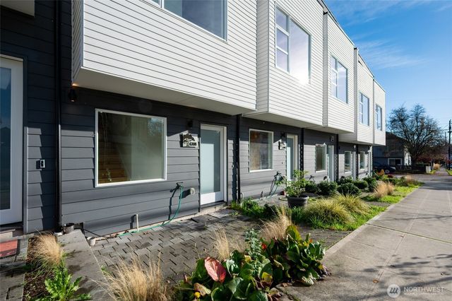 6308 26th Avenue NW, Seattle, WA 98107