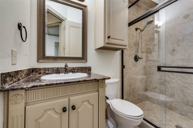 2207 Kings Pass, Heath, TX 75032