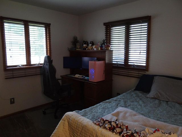 2514 Sherwood Drive, Janesville, WI 53545