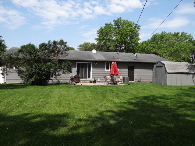 2514 Sherwood Drive, Janesville, WI 53545