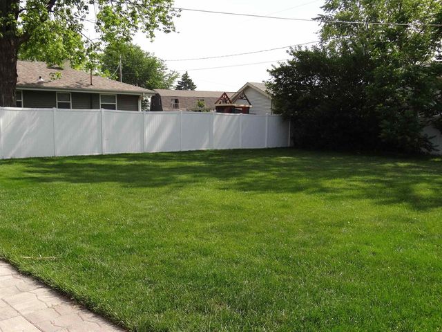 2514 Sherwood Drive, Janesville, WI 53545