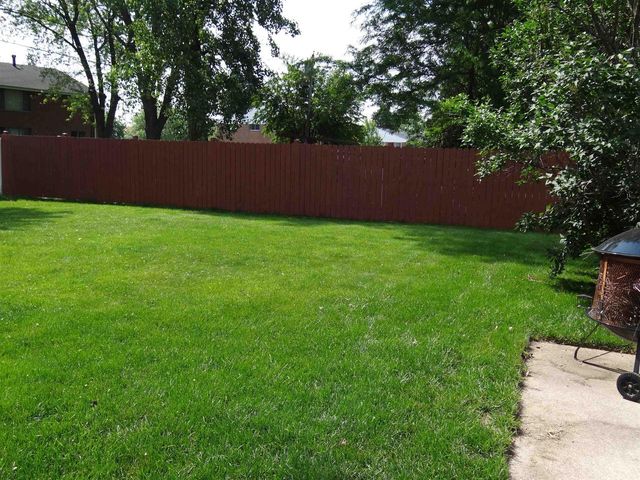 2514 Sherwood Drive, Janesville, WI 53545