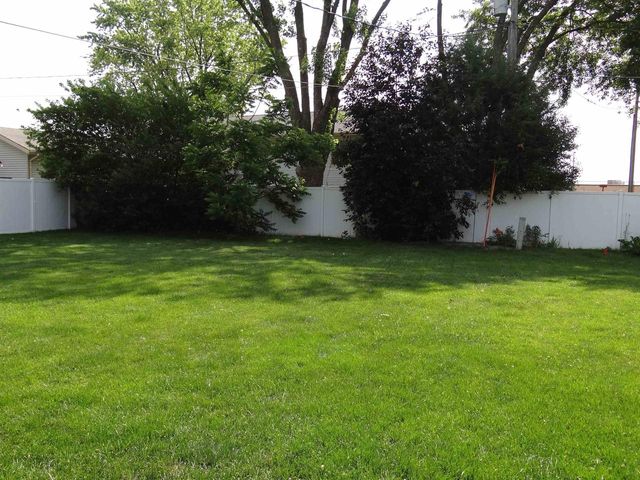 2514 Sherwood Drive, Janesville, WI 53545