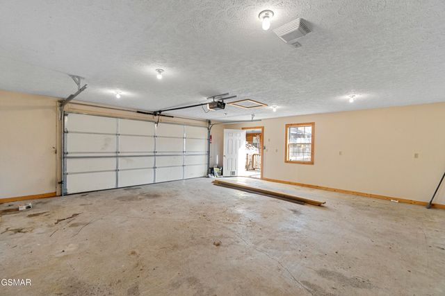 662 Lower Bogard Road, Newport, TN 37821