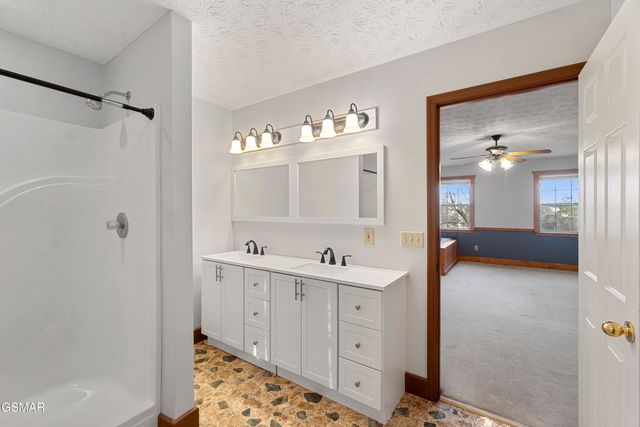 662 Lower Bogard Road, Newport, TN 37821