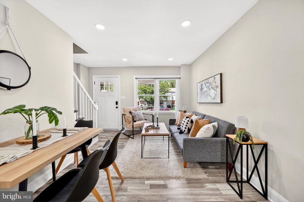 Image 4 of property listing at 1419 WELDON PL N, Baltimore, MD 21211