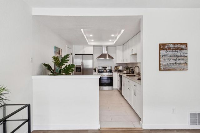 555 Lanfair Circle, San Jose, CA 95136