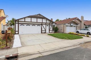555 Lanfair Circle, San Jose, CA 95136
