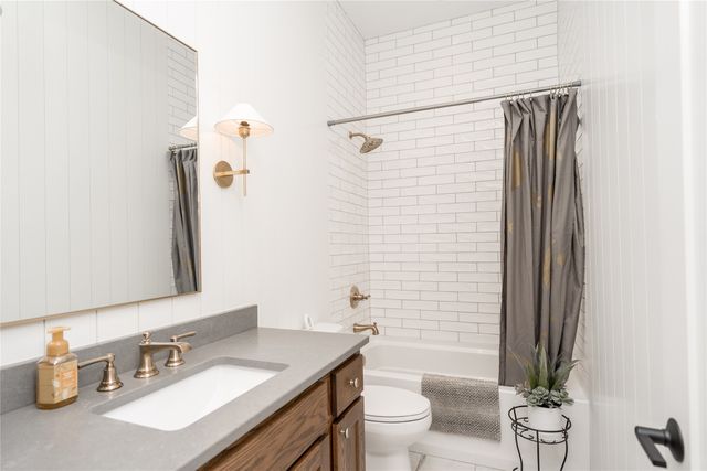 5121 NE Seneca Drive, Ankeny, IA 50021
