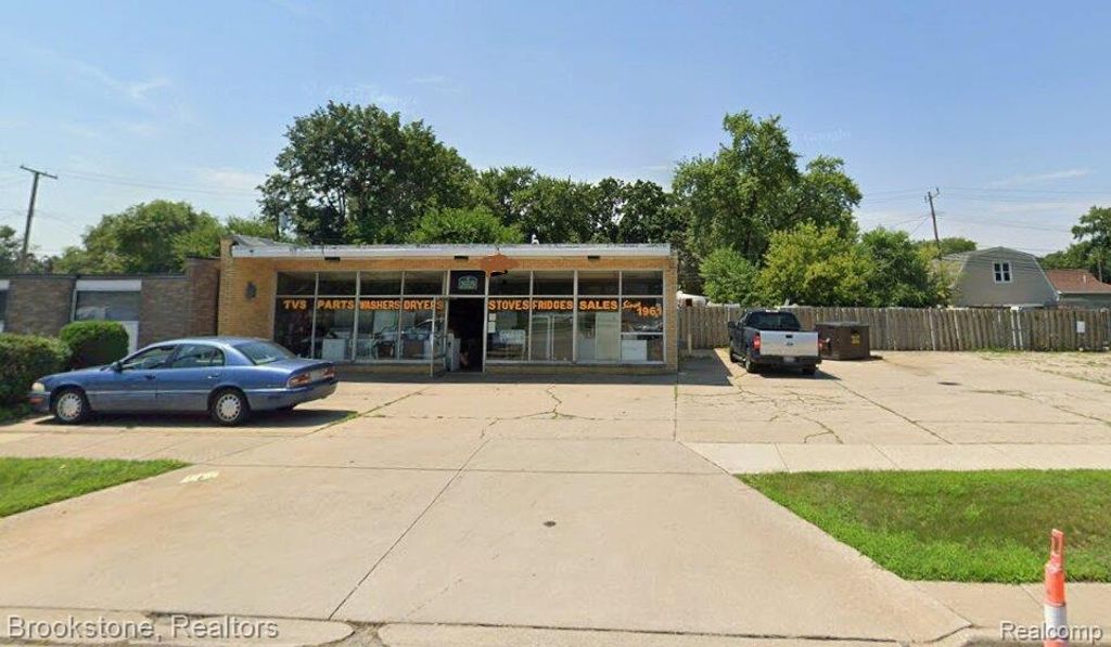 26529 John R Road, Madison Heights, MI 48071
