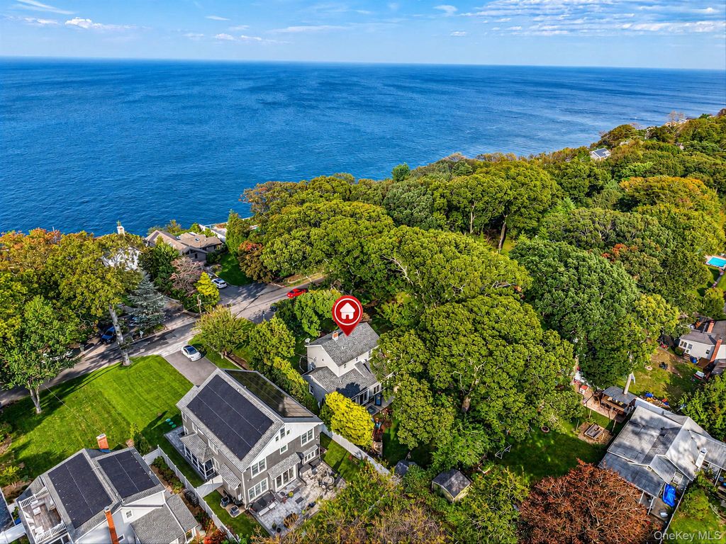 14 Waterview Drive, Sound Beach, NY 11789 — photo 3