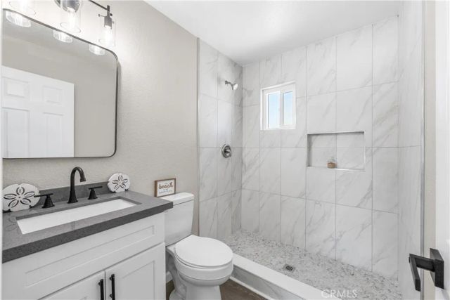 15992 Lawrence Drive, Mojave, CA 93501