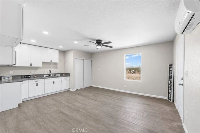 15992 Lawrence Drive, Mojave, CA 93501