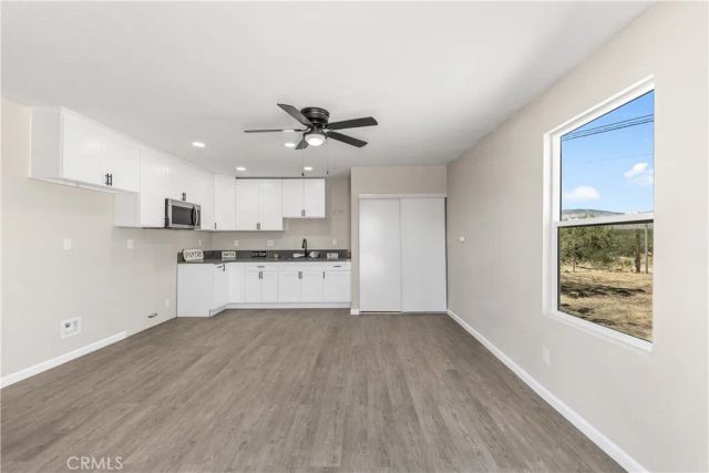 15992 Lawrence Drive, Mojave, CA 93501