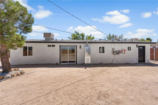 15992 Lawrence Drive, Mojave, CA 93501