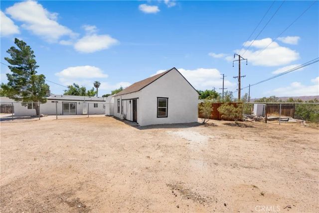 15992 Lawrence Drive, Mojave, CA 93501