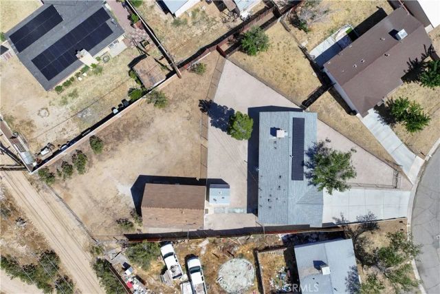 15992 Lawrence Drive, Mojave, CA 93501
