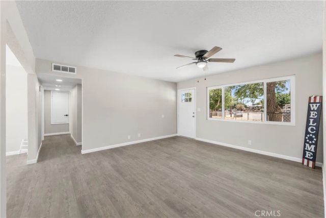 15992 Lawrence Drive, Mojave, CA 93501