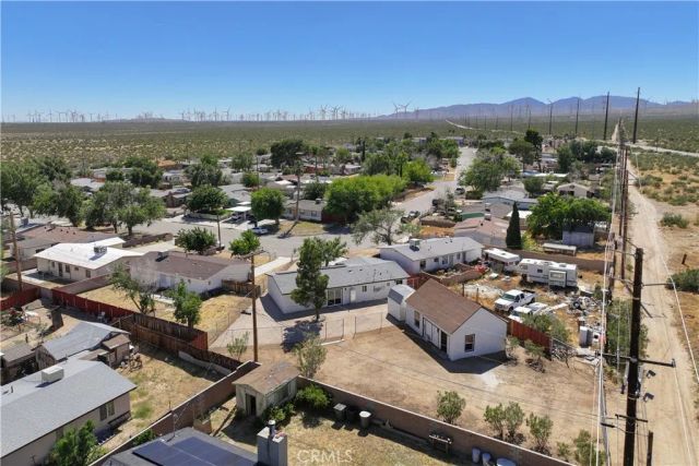 15992 Lawrence Drive, Mojave, CA 93501