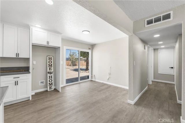 15992 Lawrence Drive, Mojave, CA 93501