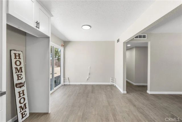 15992 Lawrence Drive, Mojave, CA 93501