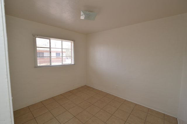 4525 E Montecito Street, Tucson, AZ 85711