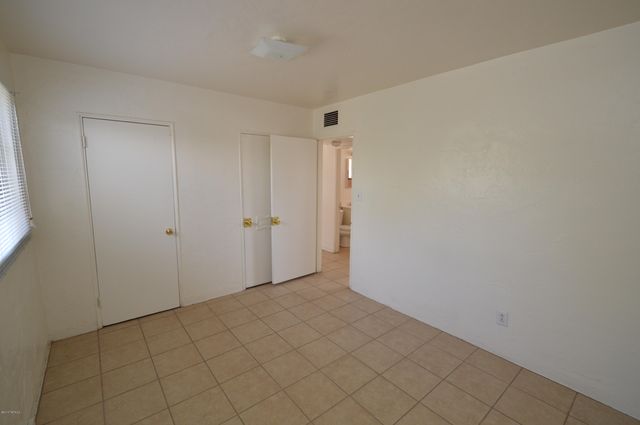 4525 E Montecito Street, Tucson, AZ 85711
