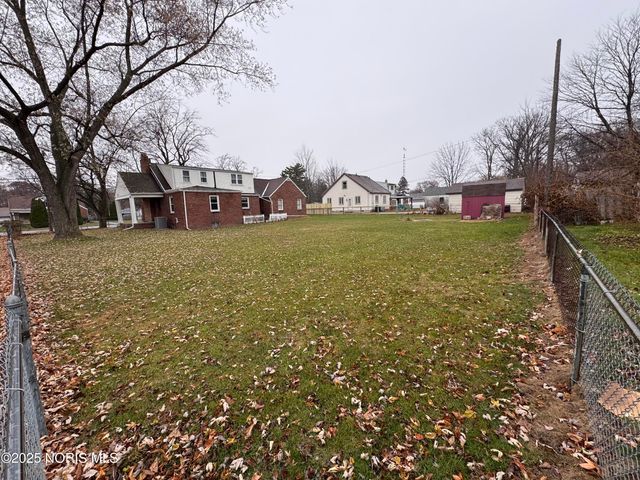 5840 Douglas Road, Toledo, OH 43613