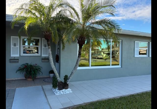 917 S Drive Terrace B, Delray Beach, FL 33445
