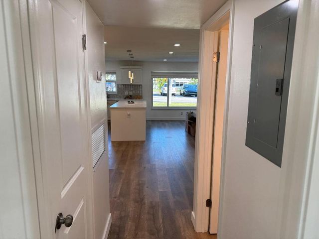 917 S Drive Terrace B, Delray Beach, FL 33445