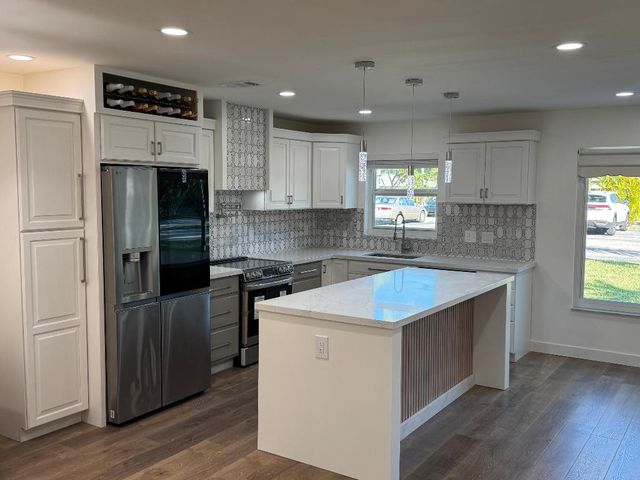 917 S Drive Terrace B, Delray Beach, FL 33445