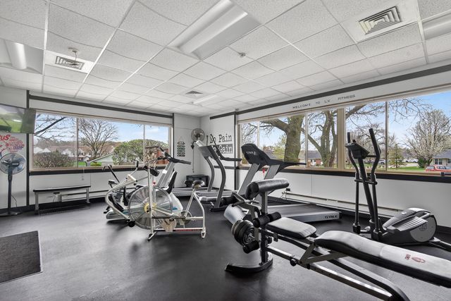 7225 Oxford Circle, Fox Lake, IL 60020