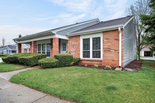 7225 Oxford Circle, Fox Lake, IL 60020