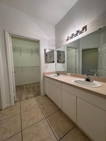 3611 CONROY 818, Orlando, FL 32839