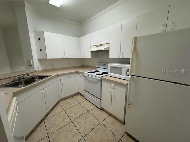 3611 CONROY 818, Orlando, FL 32839