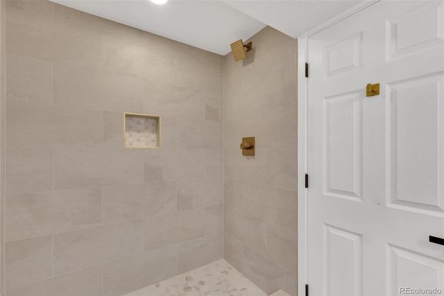 1170 S Gray Street, Denver, CO 80232