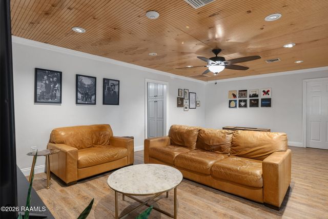 804 Saint Anne Street, Scott, LA 70583