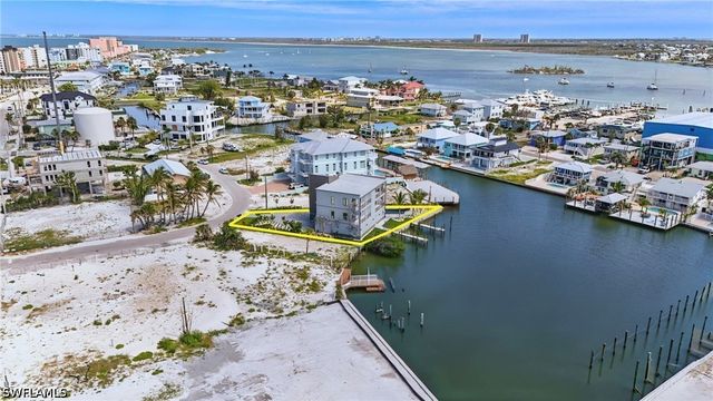 855 Lagoon ST 2, Fort Myers Beach, FL 33931
