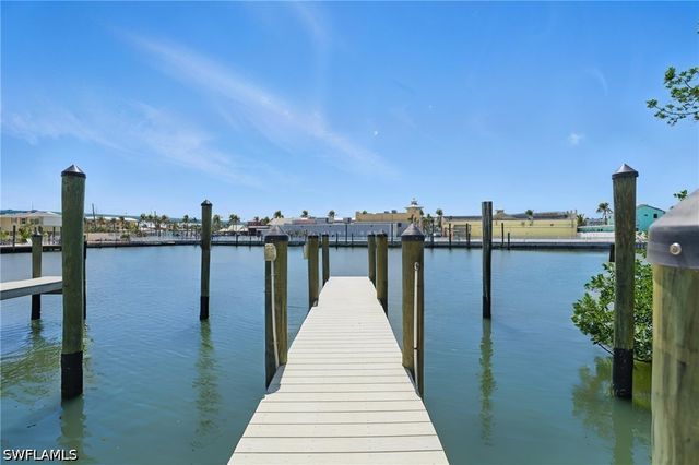 855 Lagoon ST 2, Fort Myers Beach, FL 33931