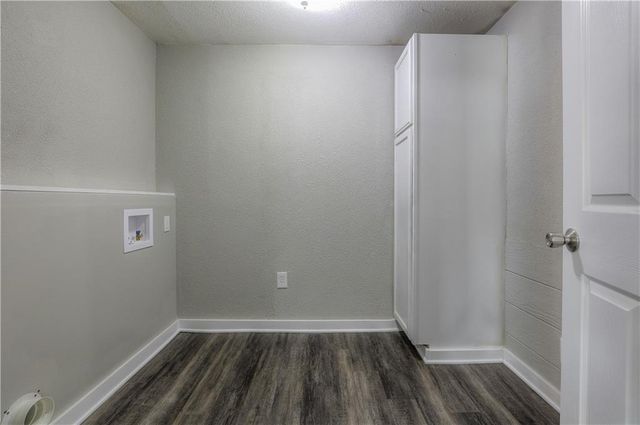 132 N Home Avenue, Independence, MO 64053