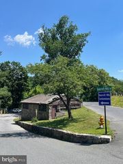68 ROCKFORD RD, Wilmington, DE 19806