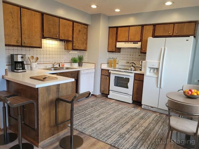 6279 Braiden Court, B, Columbus, OH 43213