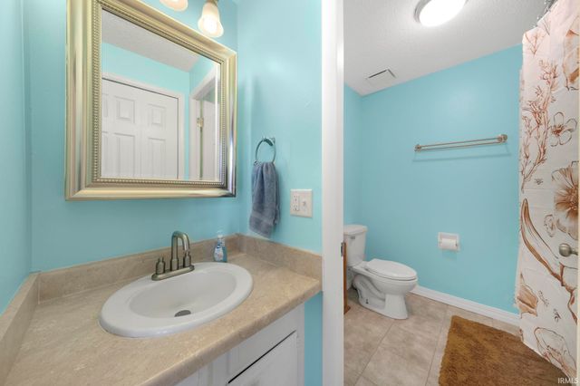 2127 Bayside Court, Fort Wayne, IN 46804