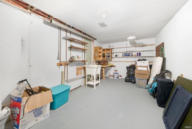 2127 Bayside Court, Fort Wayne, IN 46804