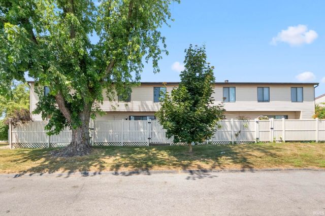 2127 Bayside Court, Fort Wayne, IN 46804