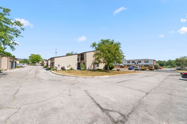 2127 Bayside Court, Fort Wayne, IN 46804