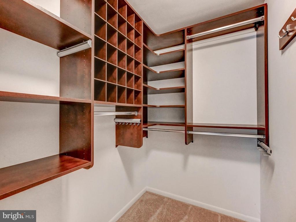 Image 17 of property listing at 3 MULLINGAR CT #101, Lutherville Timonium, MD 21093
